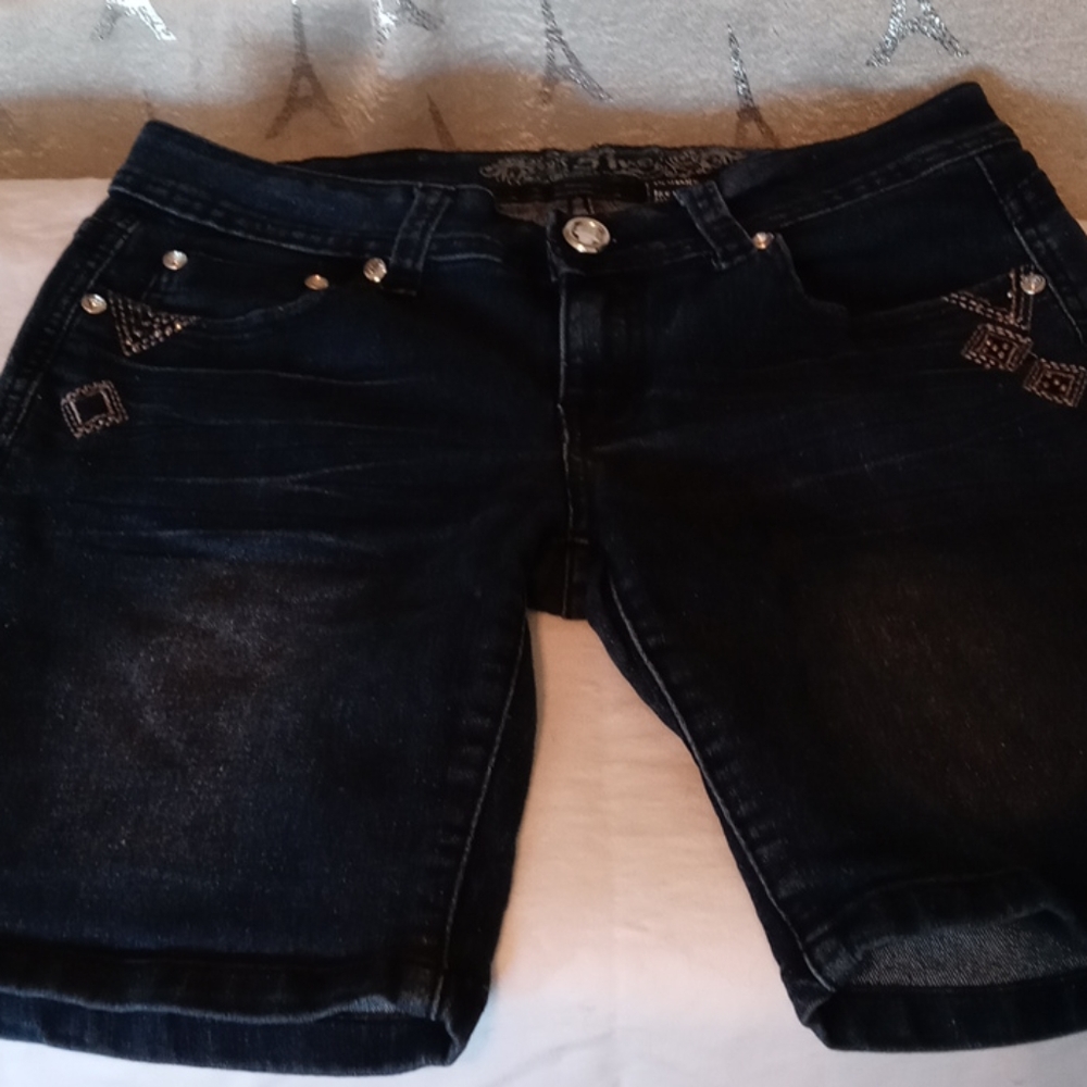 5 ive Ladies' Bermuda Jean Shorts